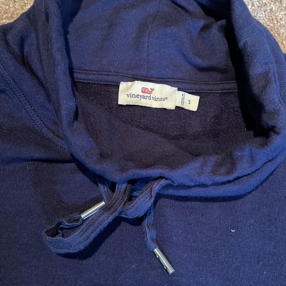 Small vineyard vines royal/dark blue funnel neck sweatshirt. - Picture 3 of 4